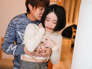 ông xã say xỉn, bà xã cắm sừng bét nhè với bạn học sau bữa tiệc họp lớp tại nhà