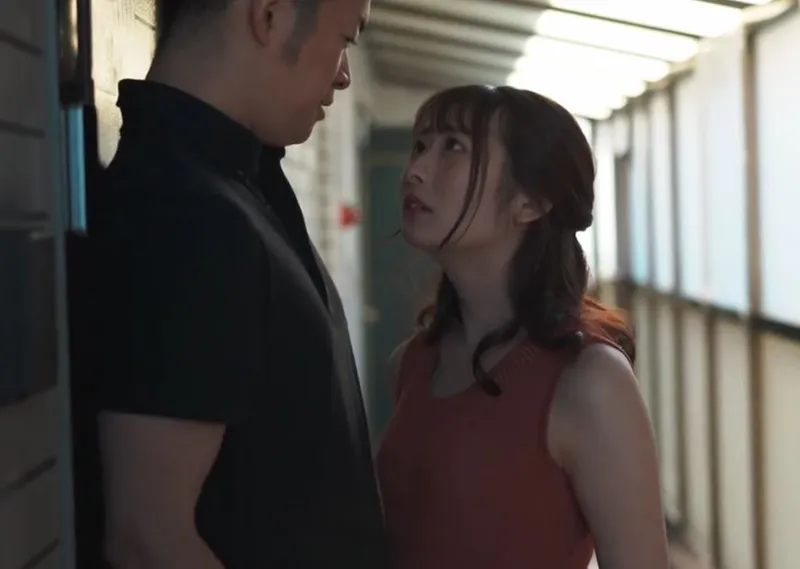 Người vợ mang thai, tôi bị hấp dẫn bởi người vợ gần nhà thường ở nhà một mình